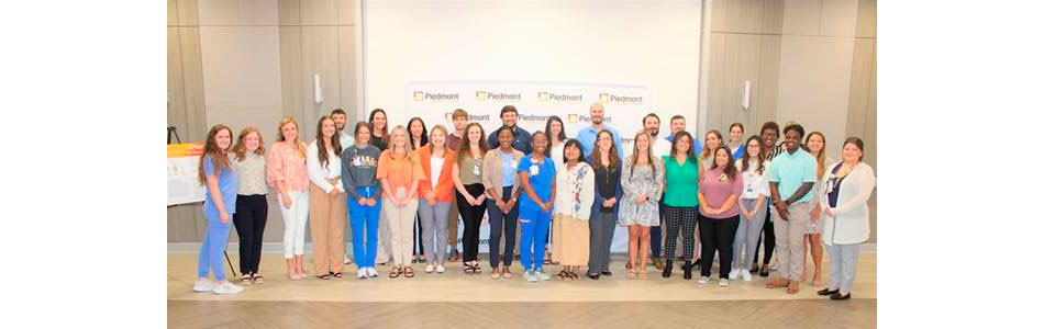 A group photo of Piedmont Columbus nurse residents