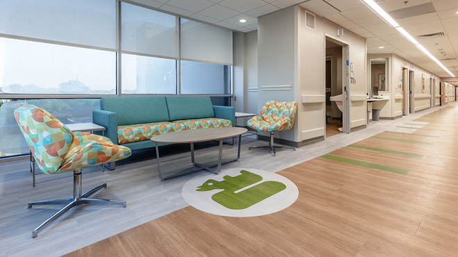 Bill and Olivia Amos Children’s Hospital Sitting Area